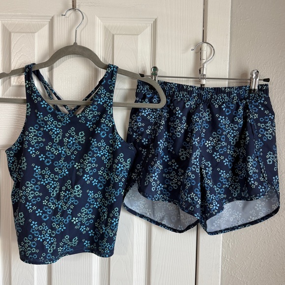 all in motion Tops - ALL IN MOTION Matching Set Shorts and Tank Top Athletic 2PC Set Blue Floral XS
